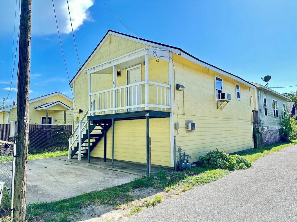 5306 Avenue O 1/2 Rear, Galveston