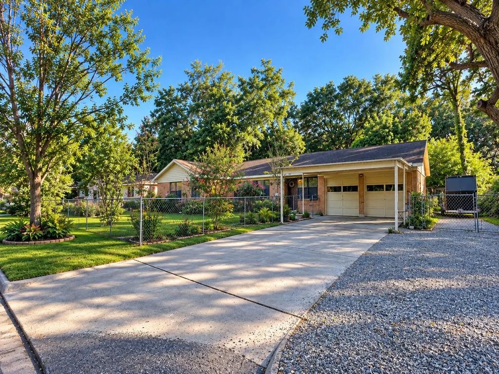 1505 Adams Street Street, Baytown
