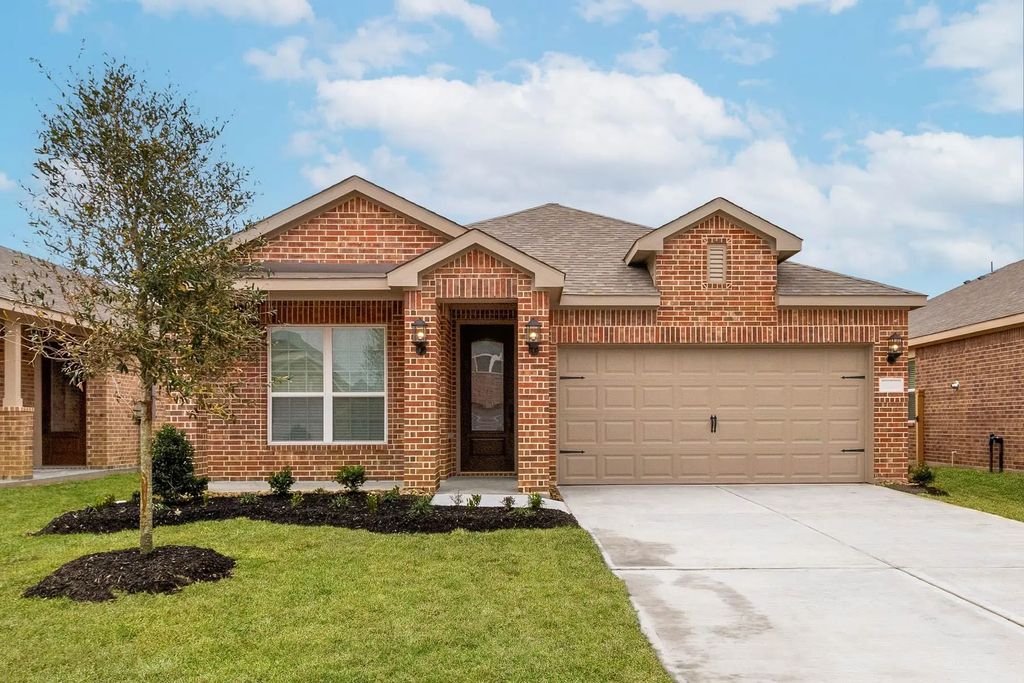 910 Whispering Winds Drive, Beasley