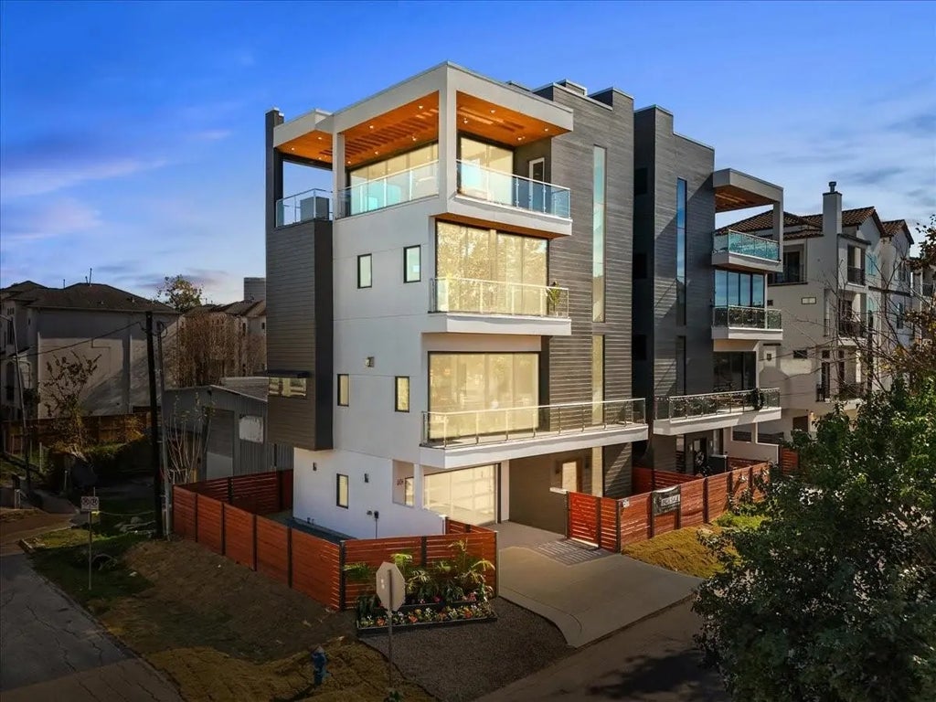 516 Reinerman Street, Houston