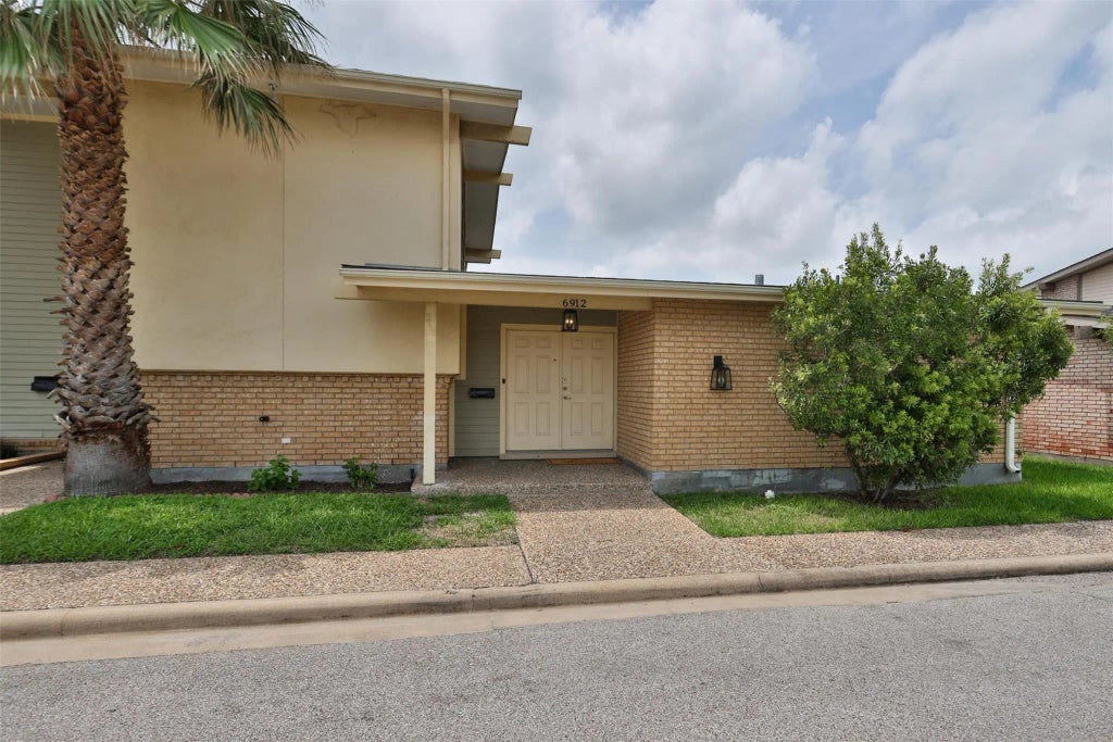 6912 Williams Drive, Galveston