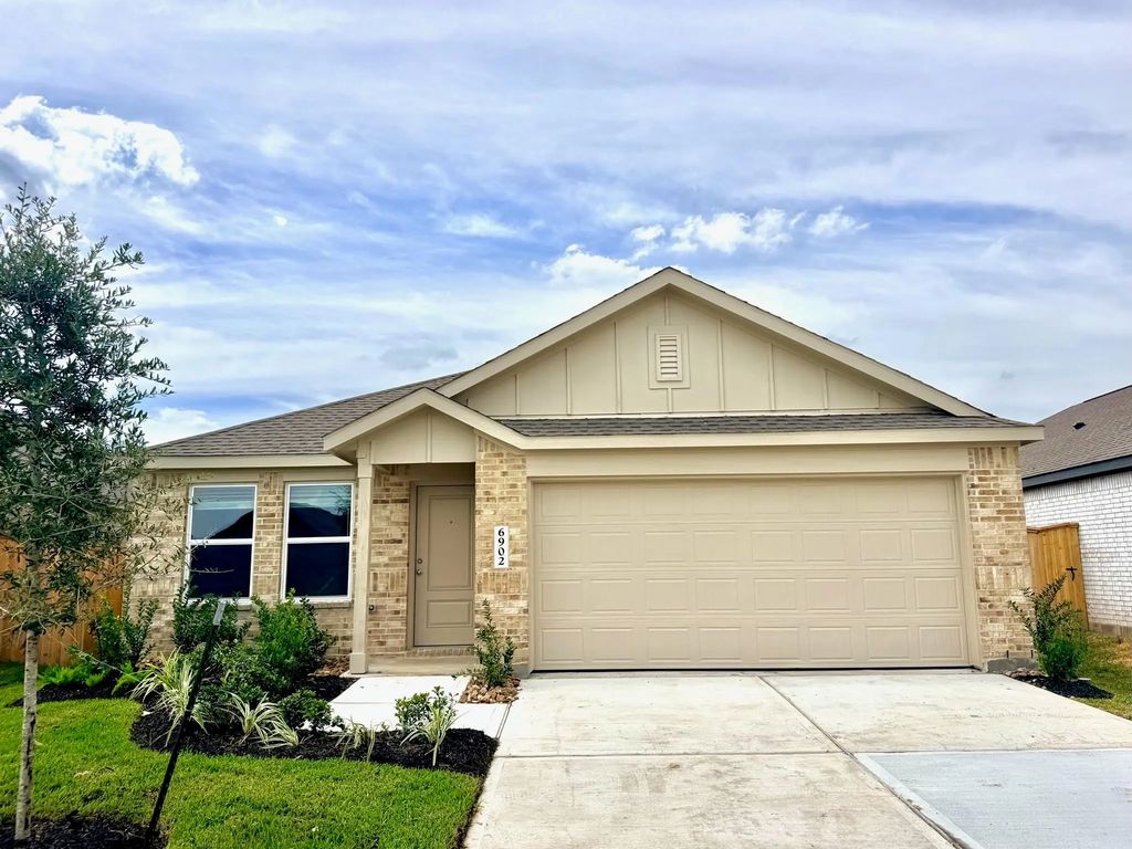 6902 Sleepy Orange Court, Needville