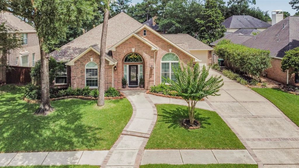 1310 Lambourne Circle Dr, Spring