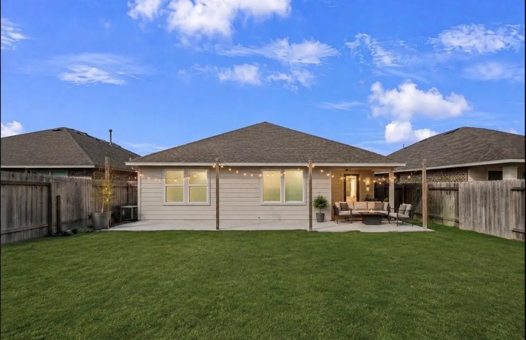 22727 Petrizzi Lane, Katy