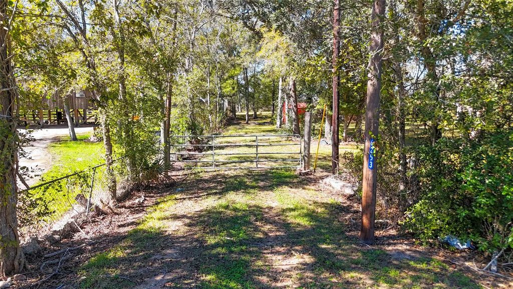 6253 N Fm 441 Road, El Campo