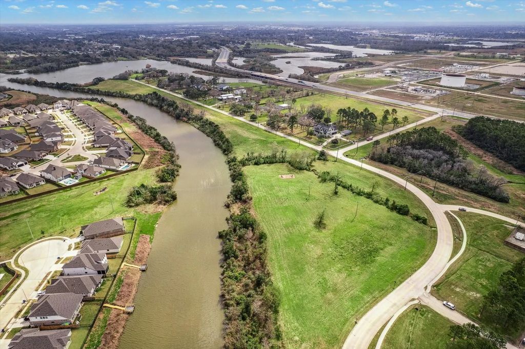 19411 Old Galveston Road, Webster
