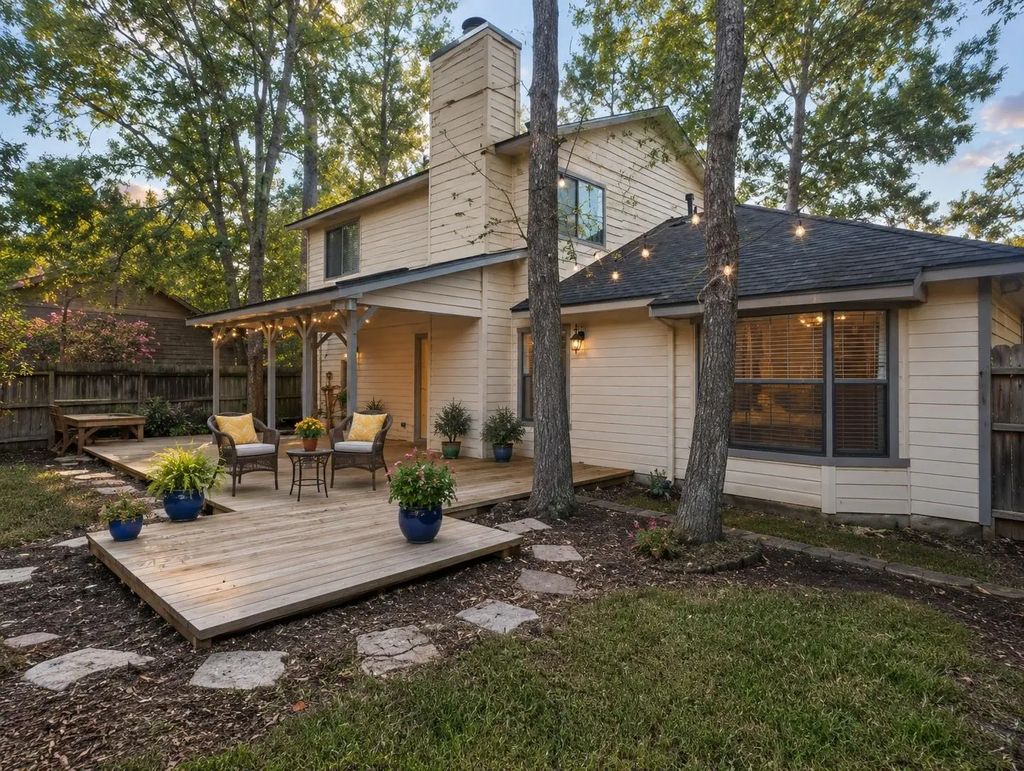 80 Fallenstone Drive, The Woodlands