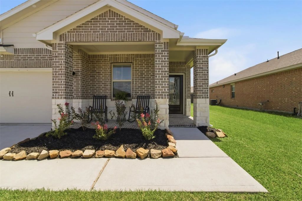 611 Walnut Branch Drive, Baytown