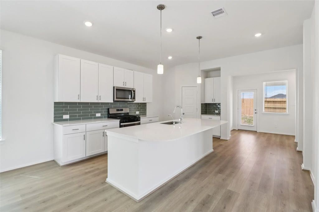 17315 Remington Meadows Street, Waller