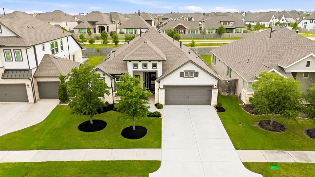 30710 Green Acres Court, Brookshire