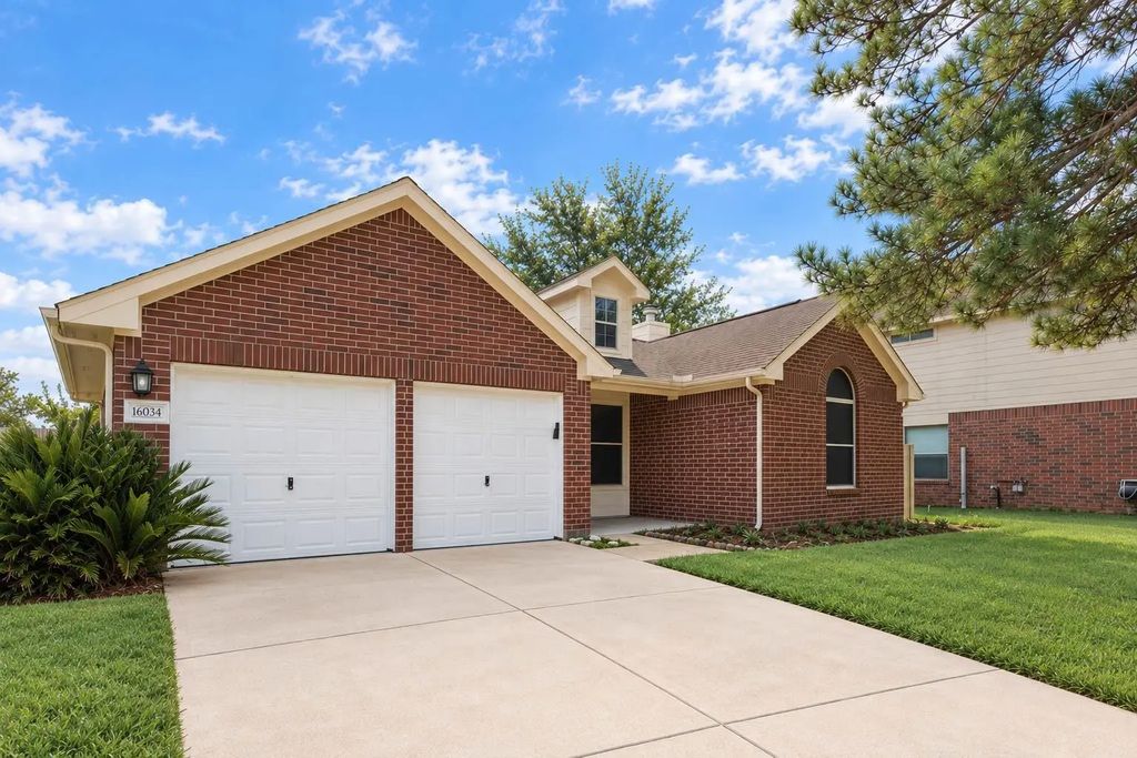 6034 Coventry Falls, Houston