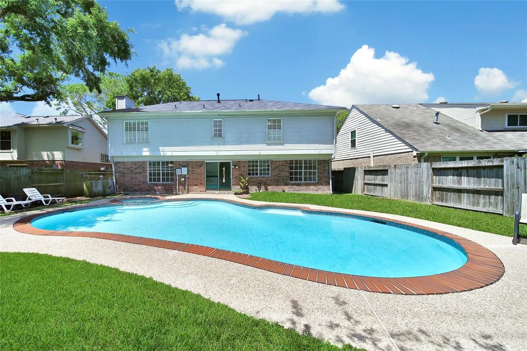 1023 Long Prairie Drive, Katy
