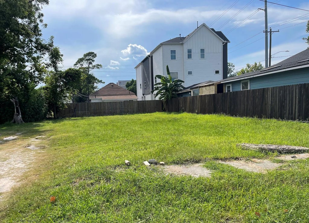 2417 Mckee Street, Houston