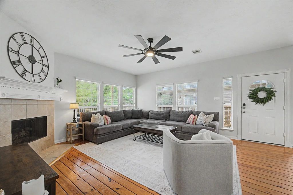 315 West Drive, Kemah