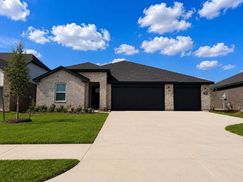 2501 Roseman Court, Sealy
