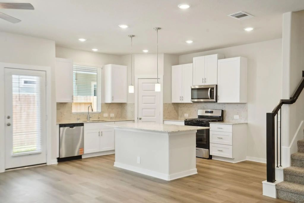 2206 Blue Heron Drive, Kemah