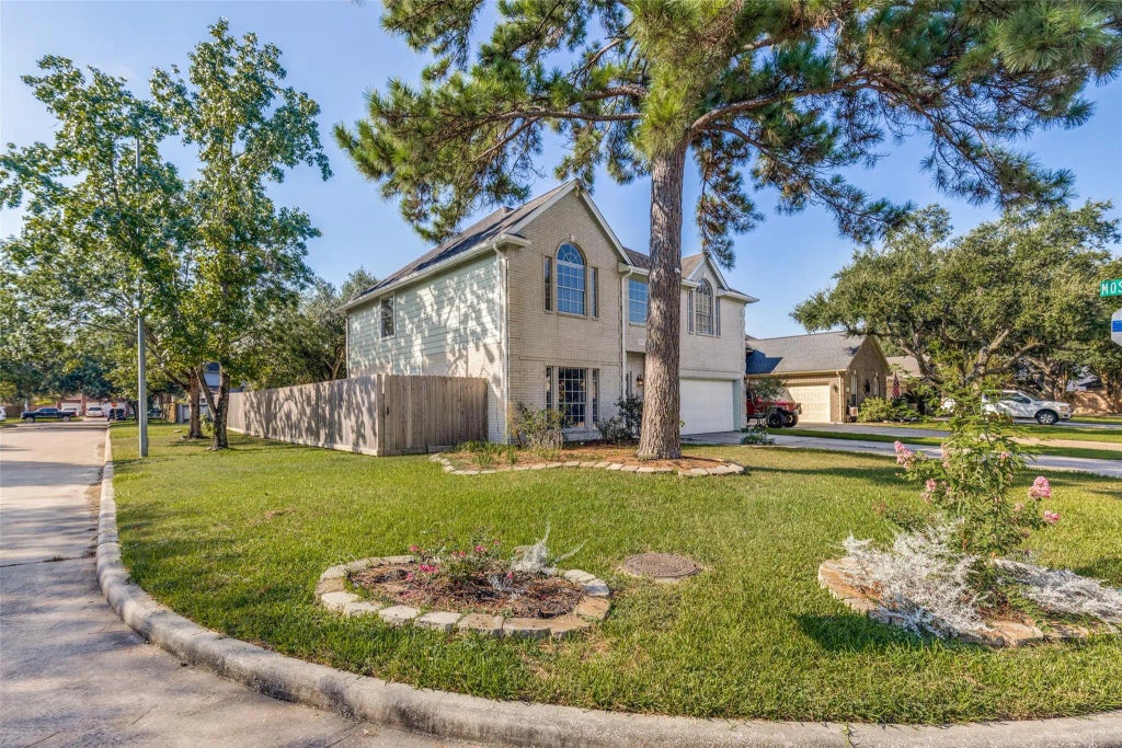 15103 Hard Rock Drive, Houston