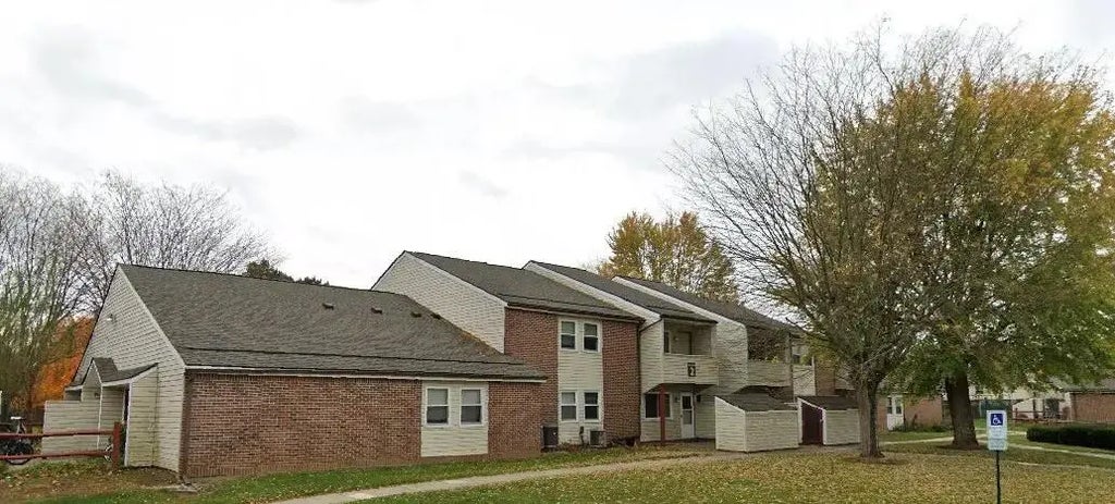 500 Ne Wentz St, Other