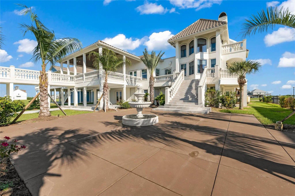 1809 Laguna Harbor Estate Boulevard, Port Bolivar