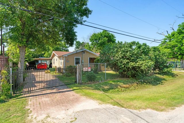 230 Busch Street, Houston