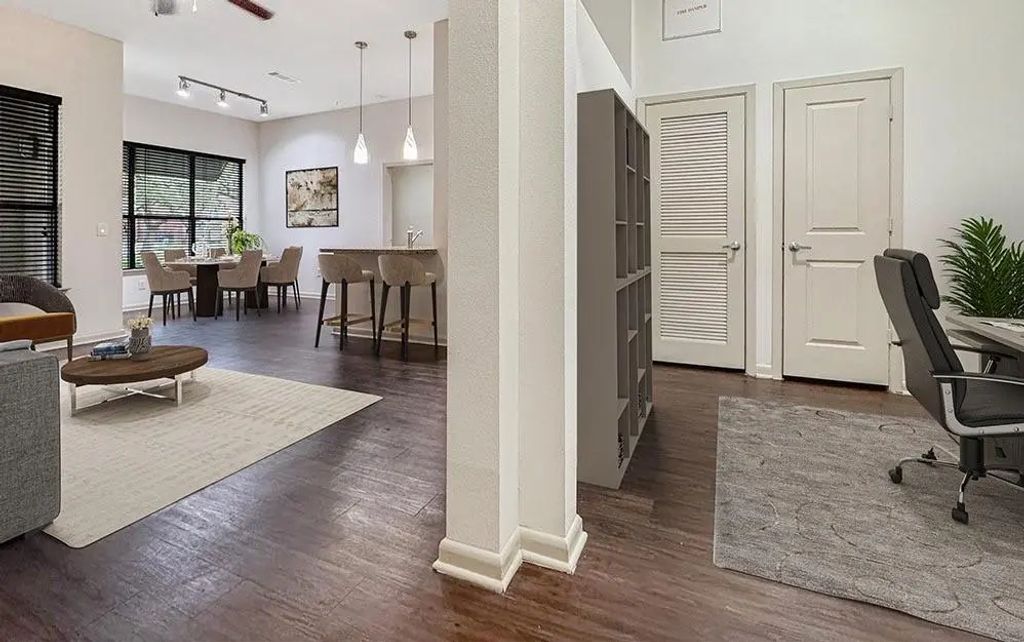 206 Mcgowen Street 1317, Houston