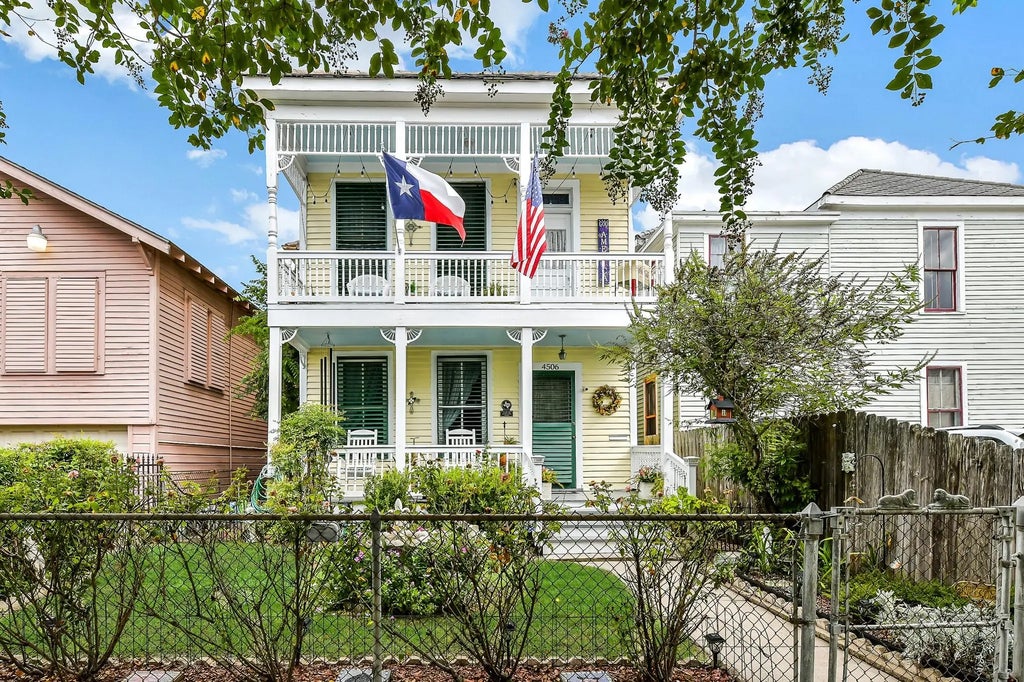 4506 Avenue K, Galveston