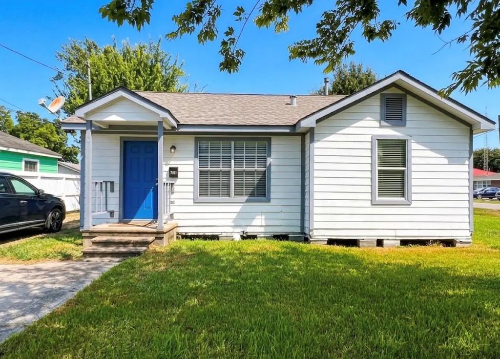 7931 Keller Street, Houston