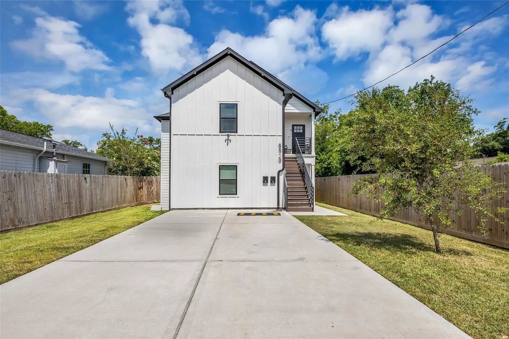 8529 Dosia Street A, Houston