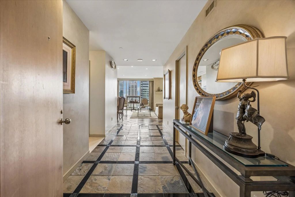 5100 San Felipe Street 152, Houston