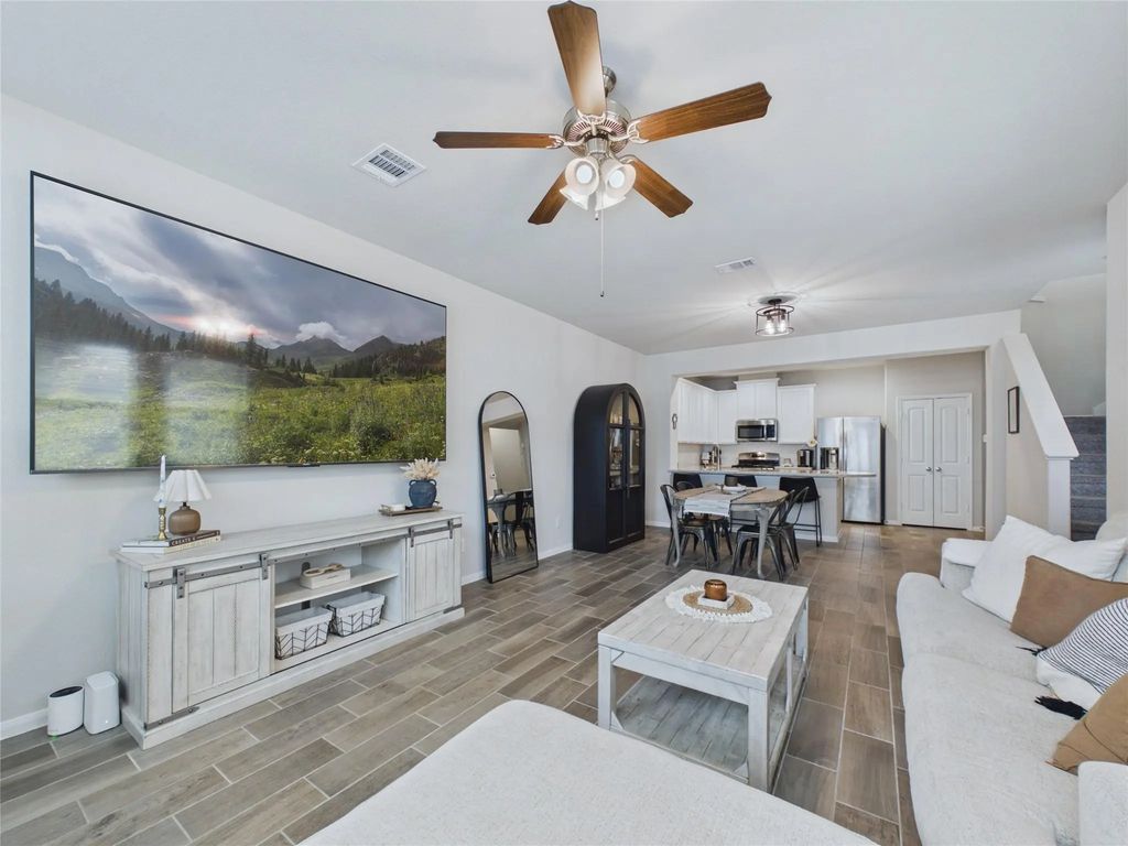 5530 Clarendon Hills Court, Pasadena