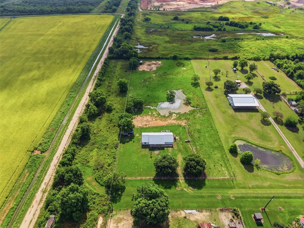 3834 Quail Hollow Drive, Brookshire