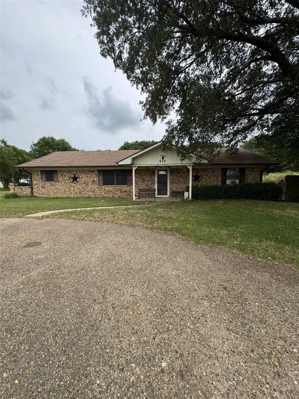 636 E Kempner Street, Mabank