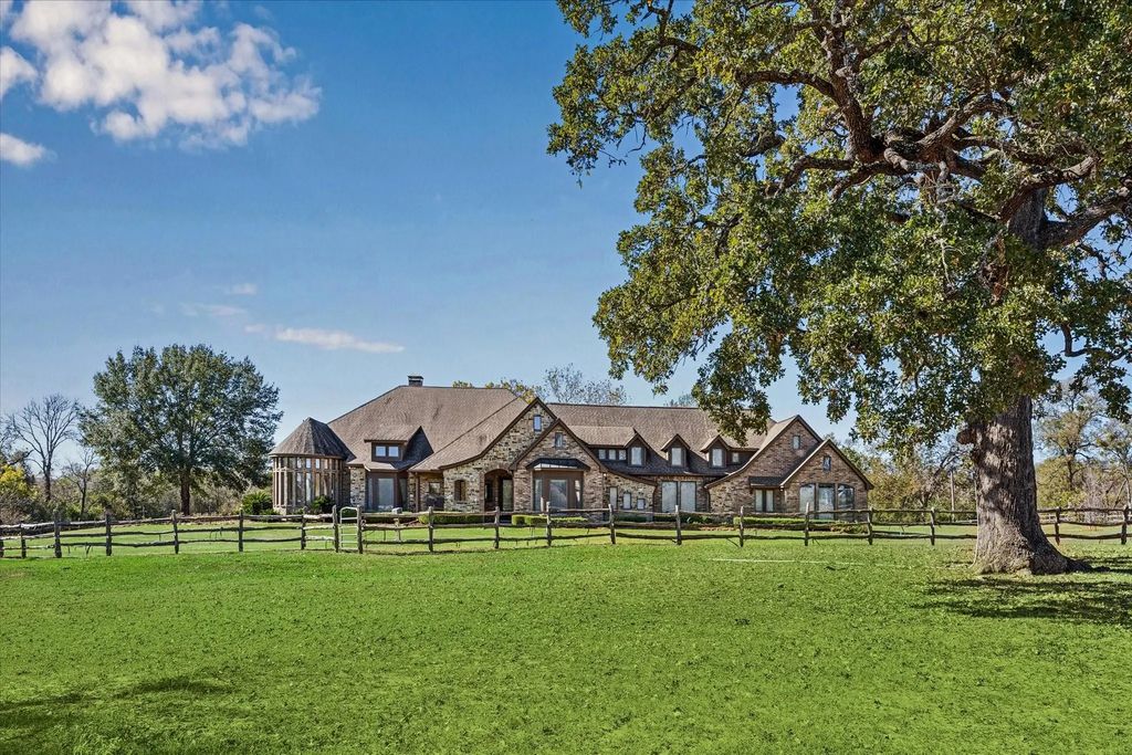 16372 Highway 6, Navasota