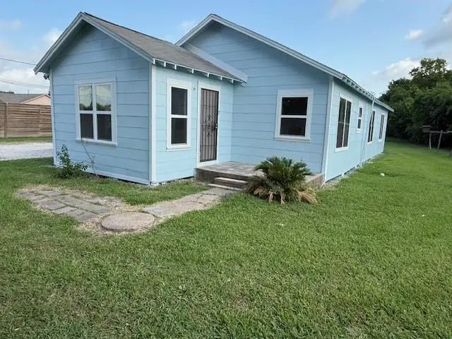 4822 W Cedar Bayou Lynchburg Road, Baytown