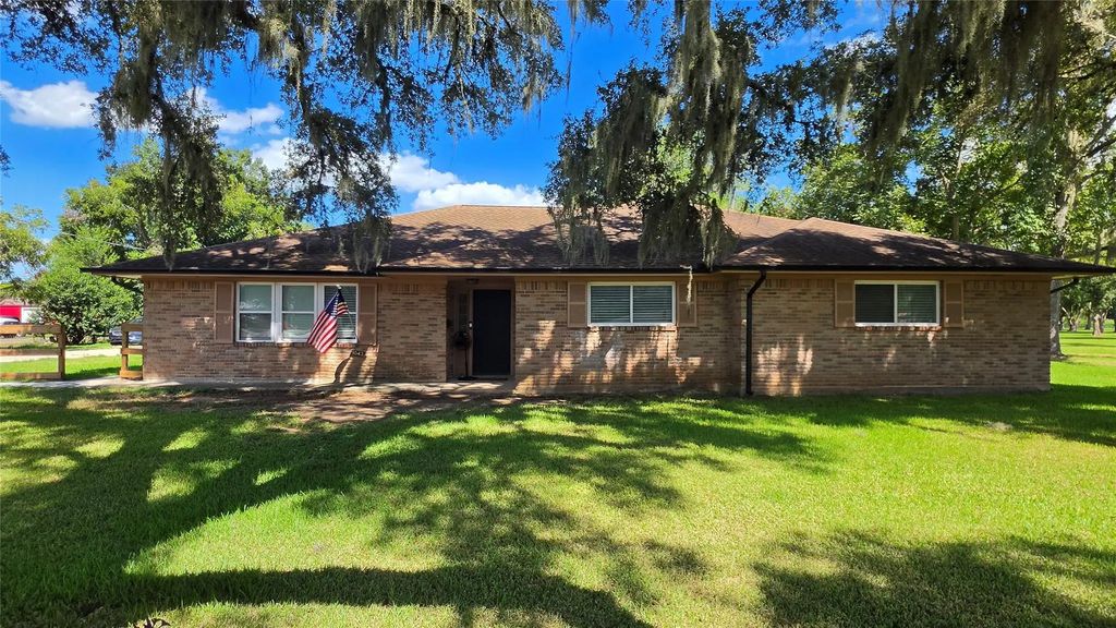 1043 Columbia Drive, West Columbia