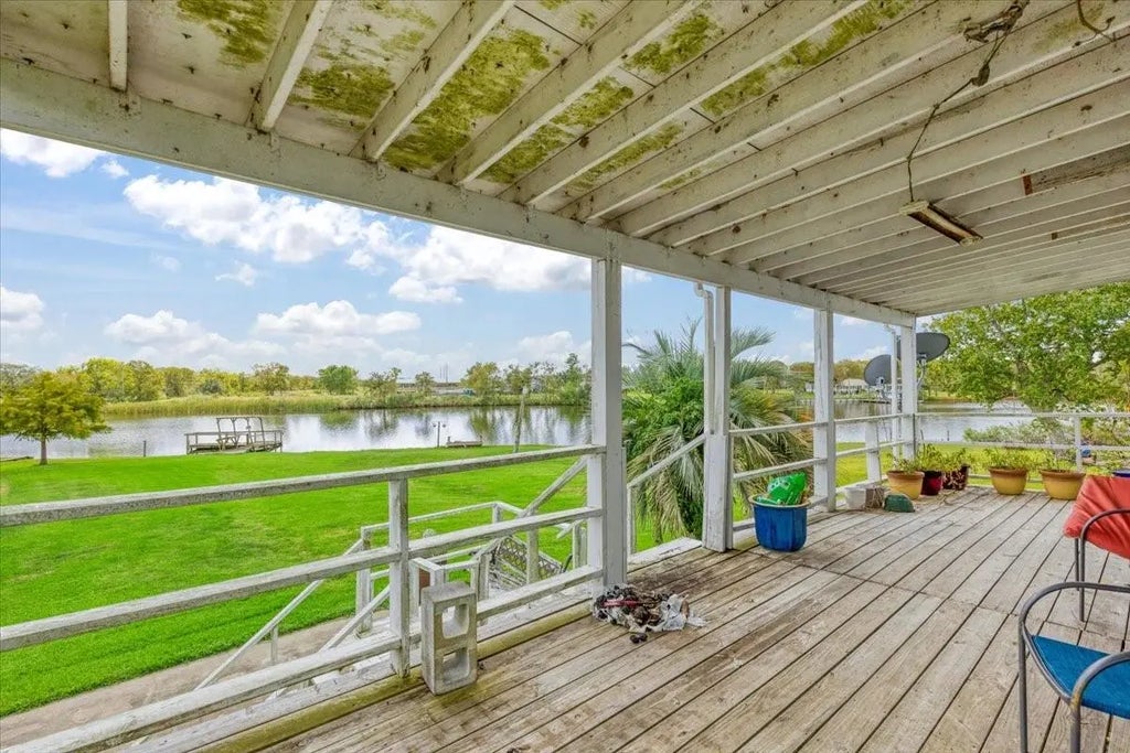 1426 Angle Road, Angleton