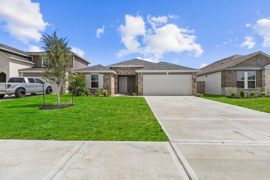 525 Wax Myrtle Way, Hockley