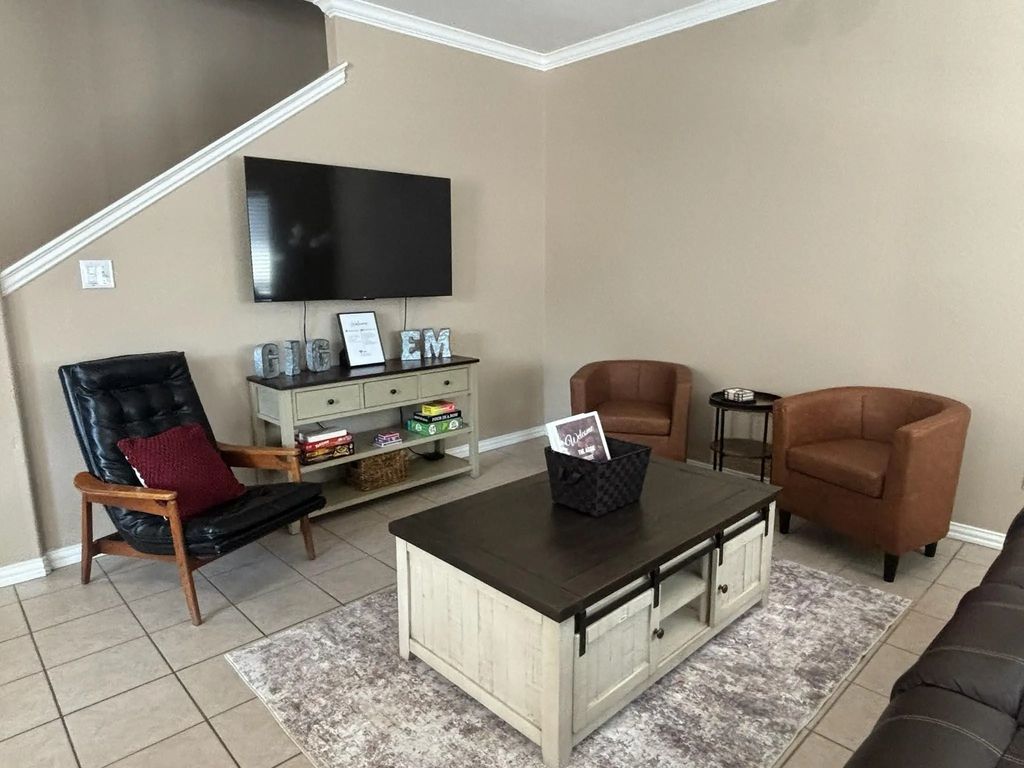 1001 Krenek Tap Road 2801, College Station