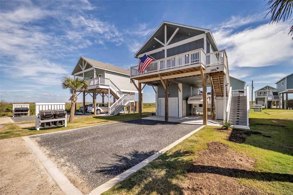 1094 Cedar Lane, Gilchrist