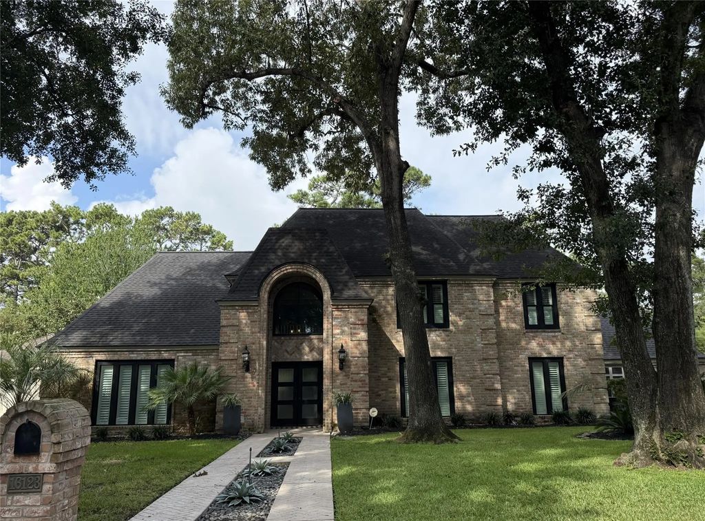 16123 Rudgewick Lane, Spring