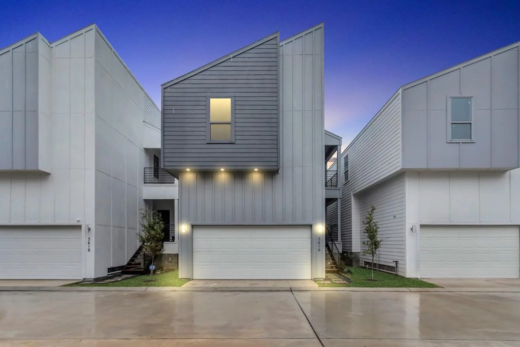5616 Savyon Drive, Houston