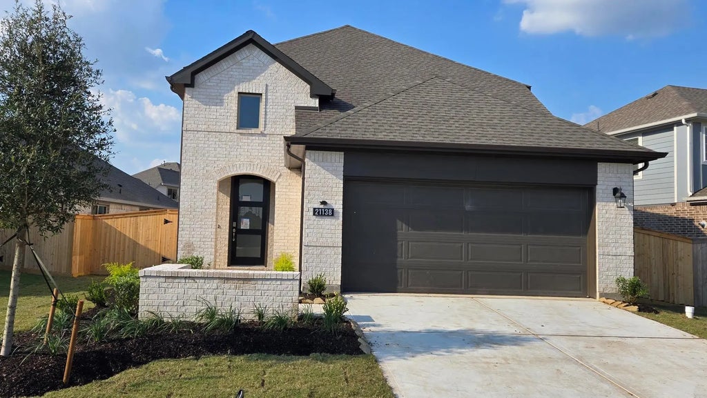 21138 Armstrong County Drive, Cypress