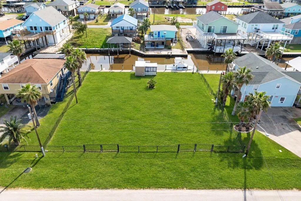 402 Shark Lane, Surfside Beach