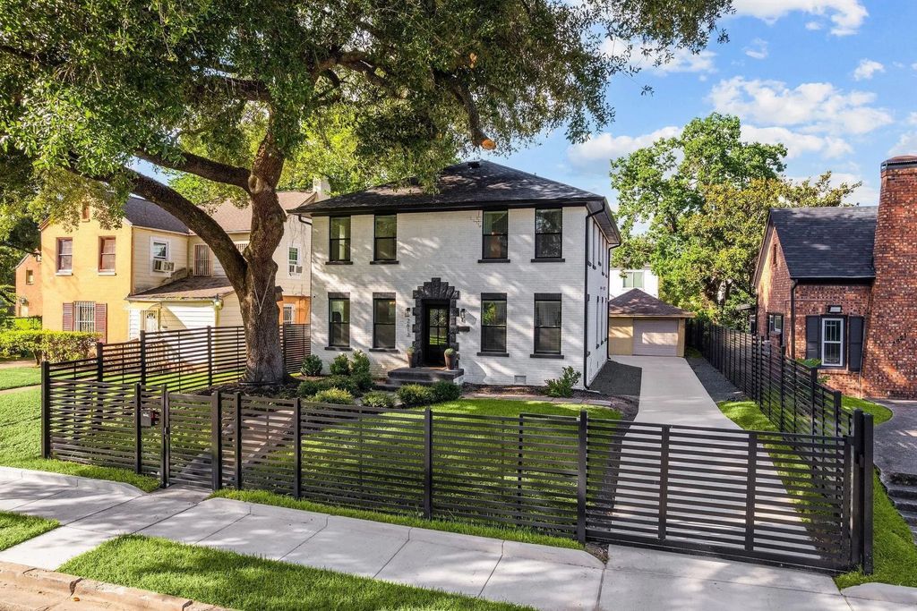 2613 Wichita Street, Houston