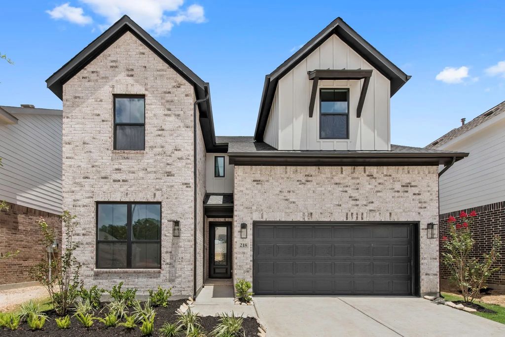 218 Yellow Rosewood Lane, New Caney