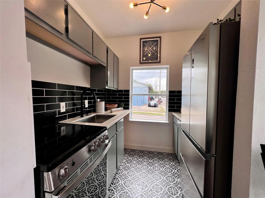 415 Fairview Avenue 1, Houston