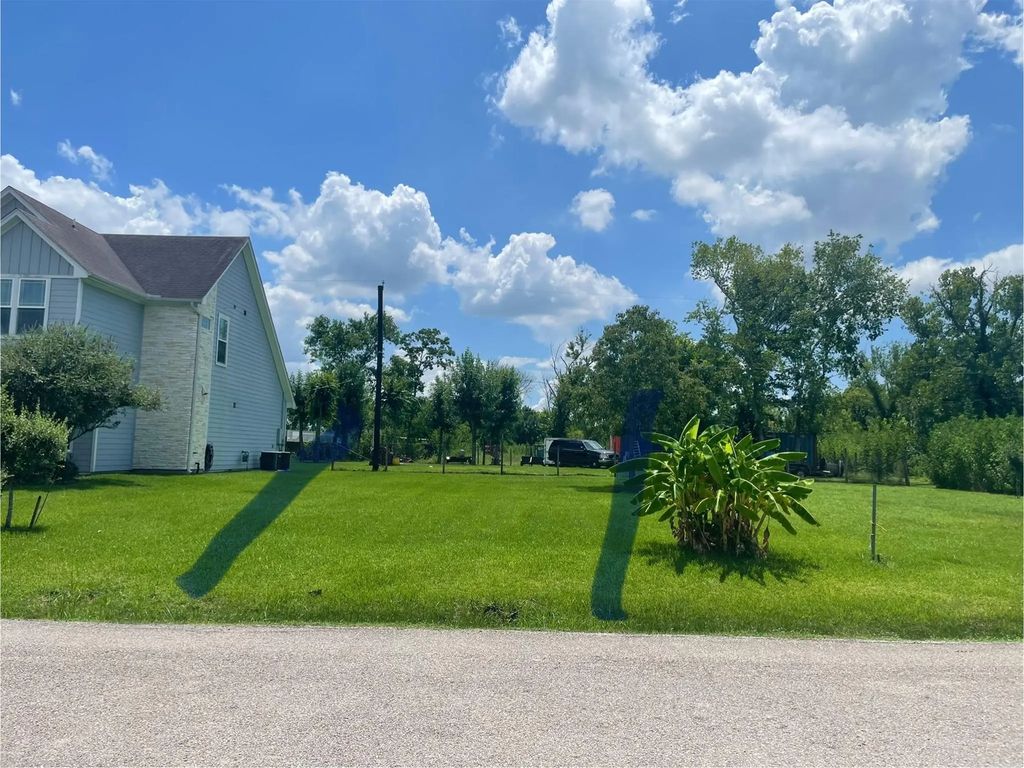 N Dirby Street, Houston