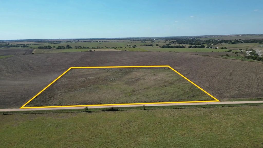 3809 County Road 384, Bartlett