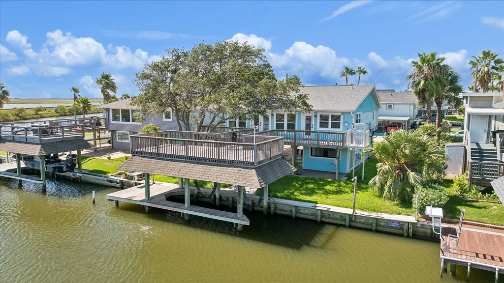 853 Marlin Street, Bayou Vista