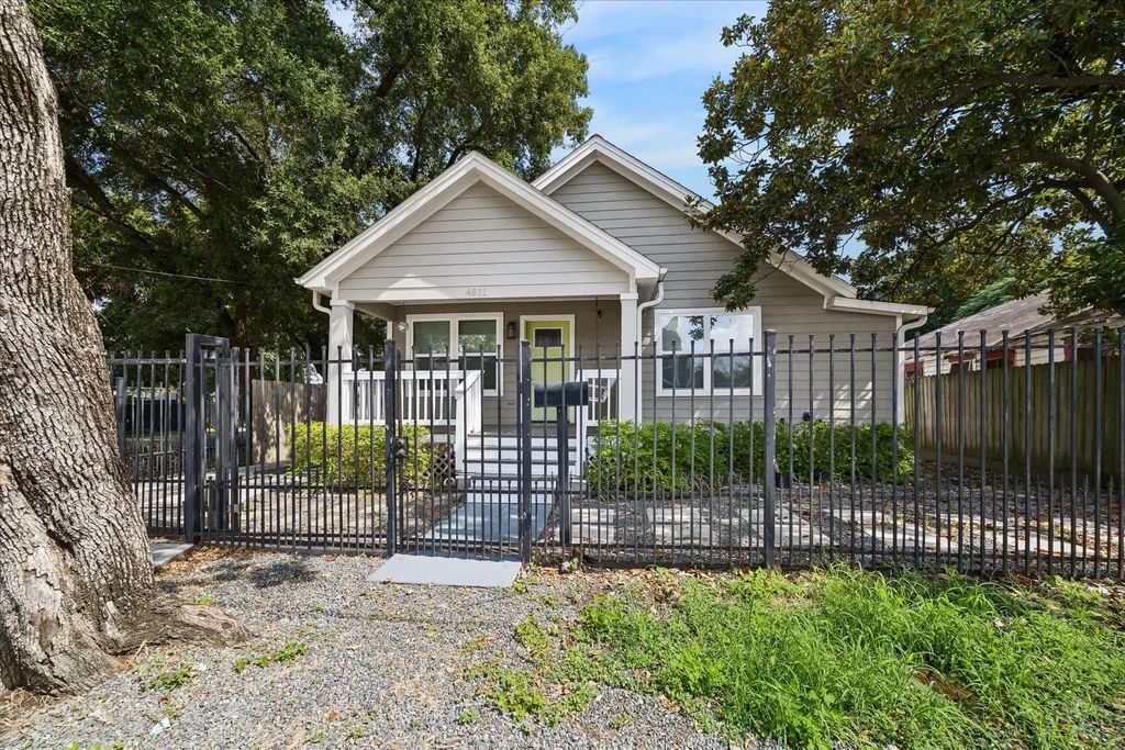 4801 Avenue H, Houston